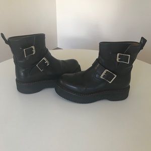 R13 single stack engineer boots size 7